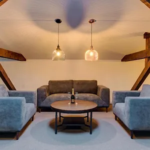 Upstairs Boutique 4*, Bucarest Roumanie
